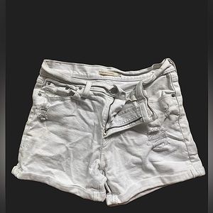 levi white jean shorts